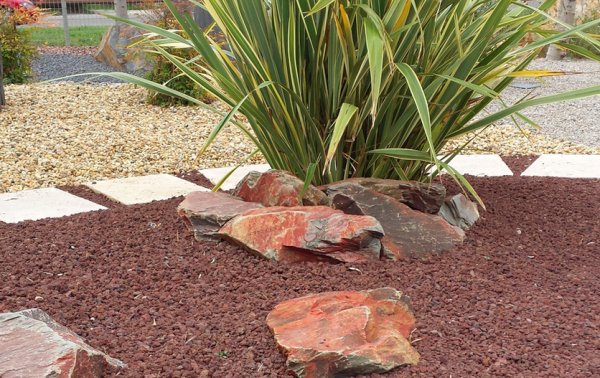 Decoración con piedras naturales en tu jardin