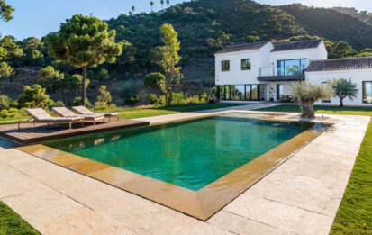 coronacion piscina