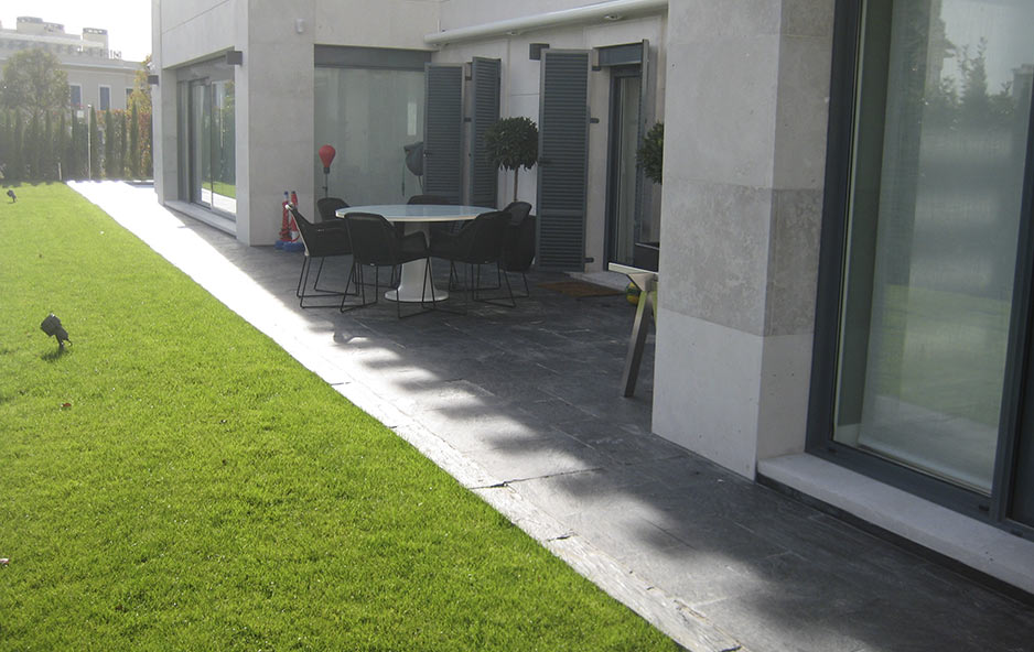 solado exterior de filiata naturpiedra y piedras para jardin