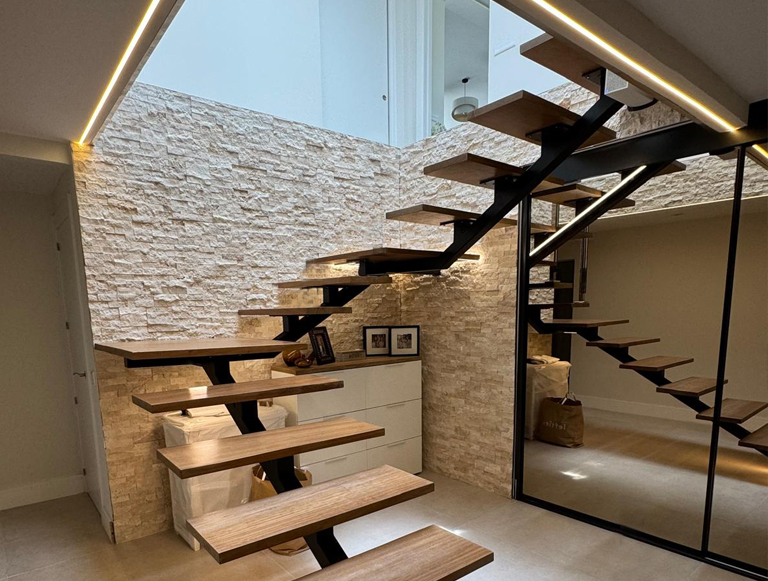 revestimento interior laja travertino
