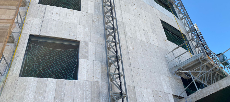 obra revestimiento fachada piedra natural