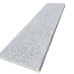 escalon peldaño granito