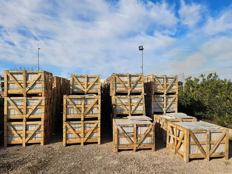 Showroom/Almacen Naturpiedra - Bétera (Valencia)