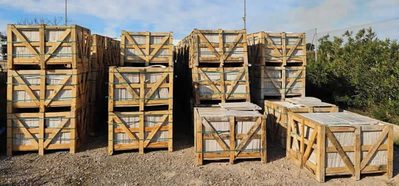Especialistas en piedra natural en Bétera – Valencia Piedra natural para fachadas y revestimientos Pavimentos y suelos de piedra natural