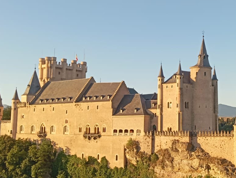 filita cubierta naturpiedra alcazar de segovia